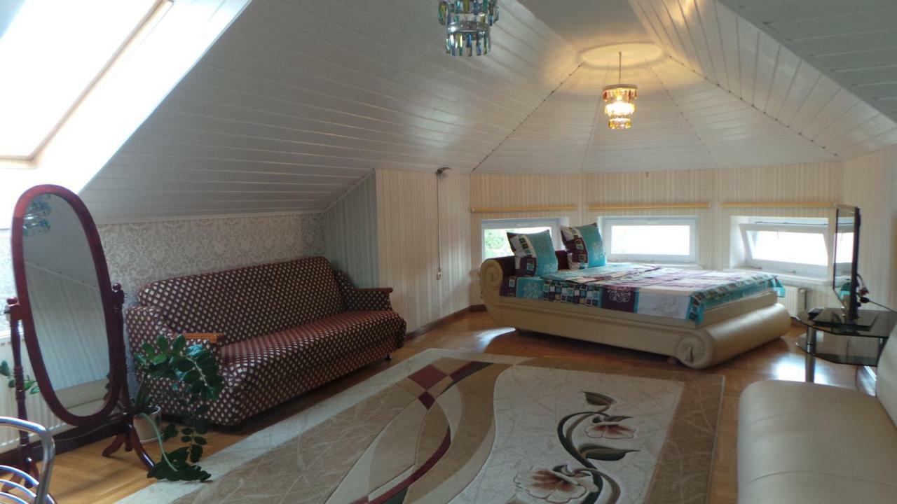 U Viktora Guest House Brześć Zewnętrze zdjęcie