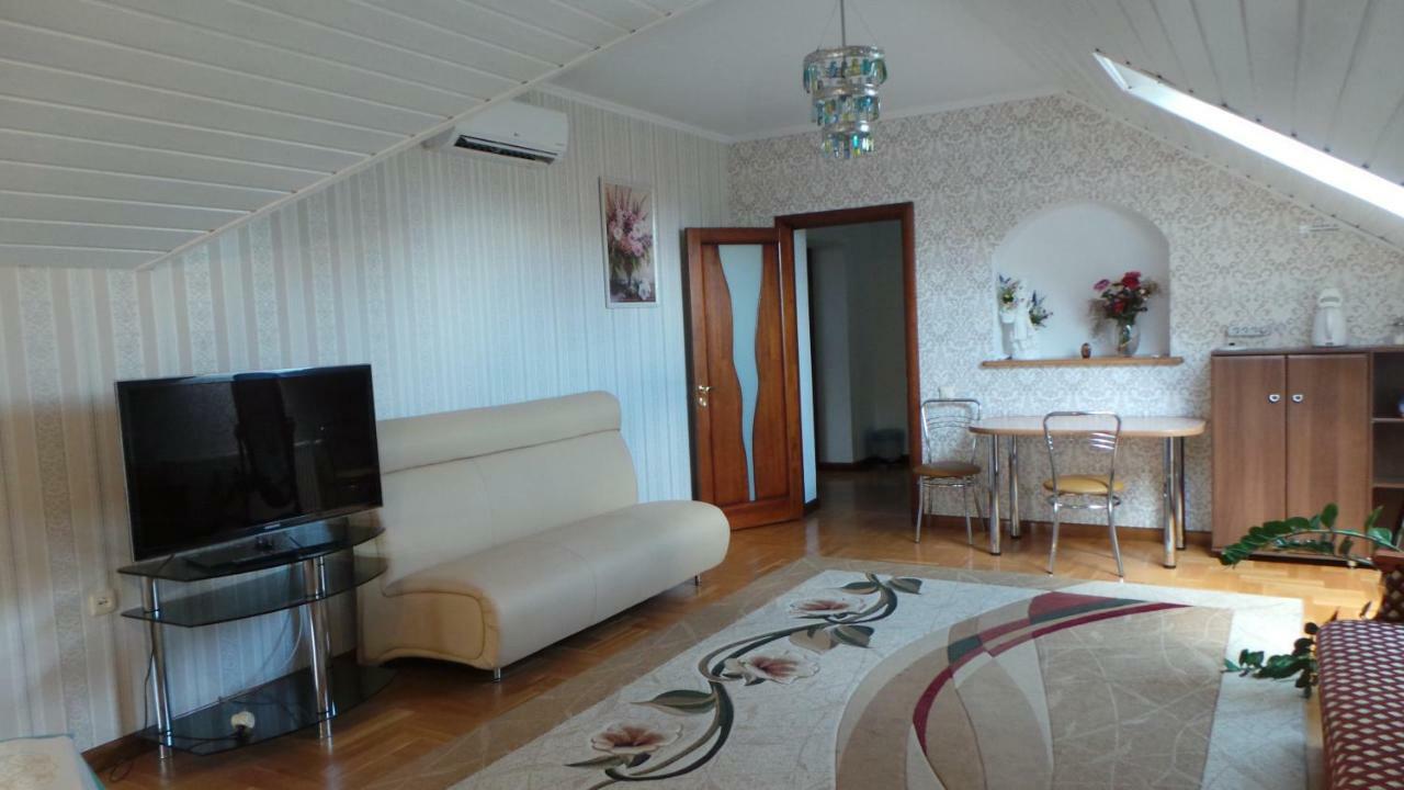 U Viktora Guest House Brześć Zewnętrze zdjęcie